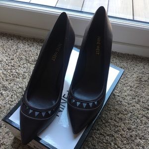 Nine West pumps